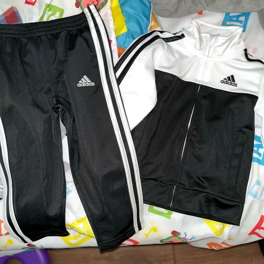 Adidas Tracksuit 2T